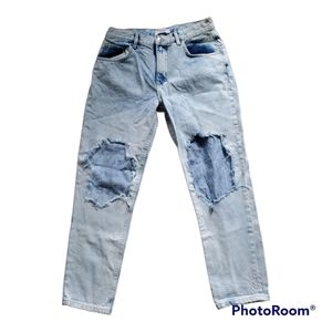 Forever 21 Jeans Light Wash High Rise Distressed Size 26